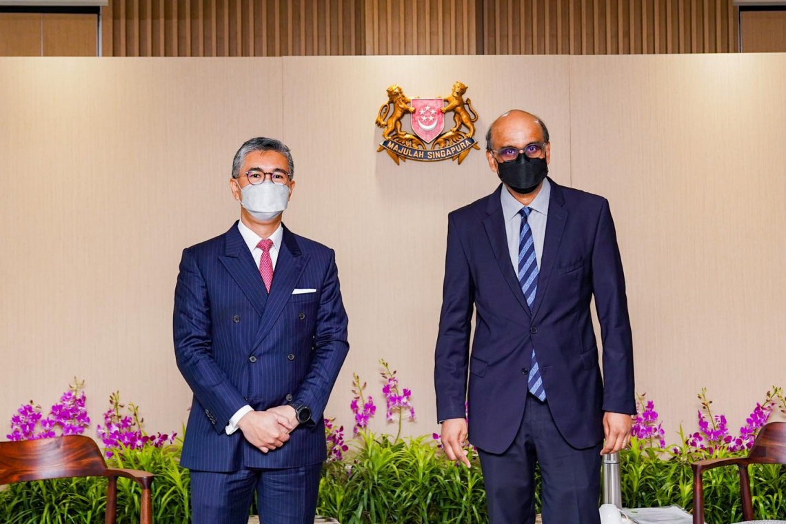 Sesi Kunjungan Rasmi Ke Atas Menteri Kanan dan Menteri Penyelaras Polisi Sosial Singapura